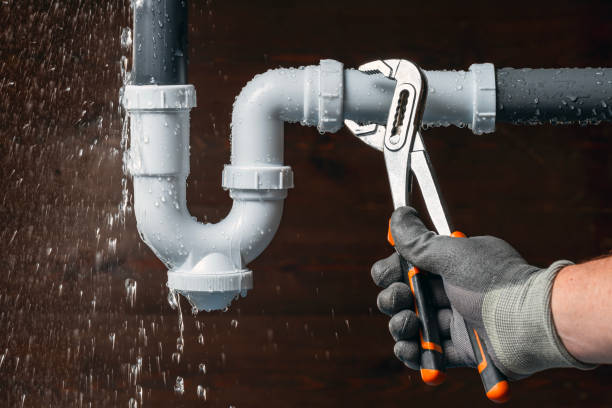 Professional Plumbing technician working in Woodway, WA